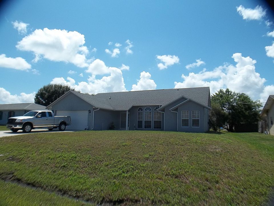 1st image of 772 SE Whitehurst Avenue
