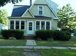 527 W Cherry St, Compton, IL 61318