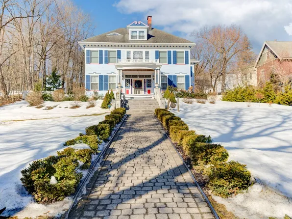 15 West St, Fort Plain, NY 13339