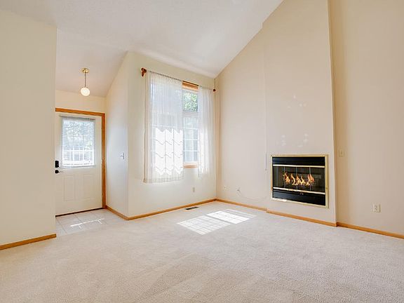 3rd image of 1870 Donegal Dr APT 1