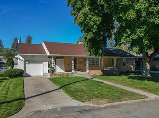 1123 E Club Ct, Spokane, WA 99203