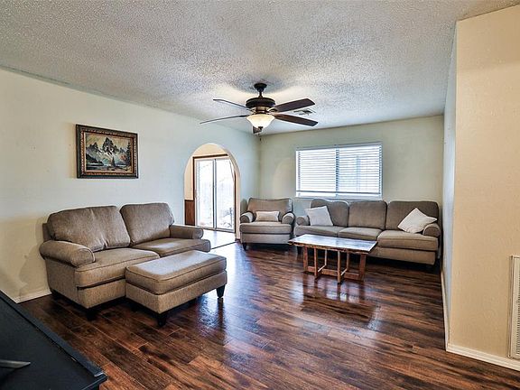 2nd image of 712 Wilkinson Dr