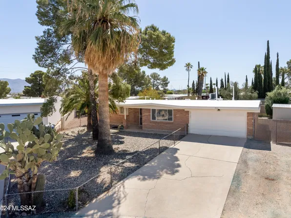 7840 E Hackberry Pl, Tucson, AZ 85730
