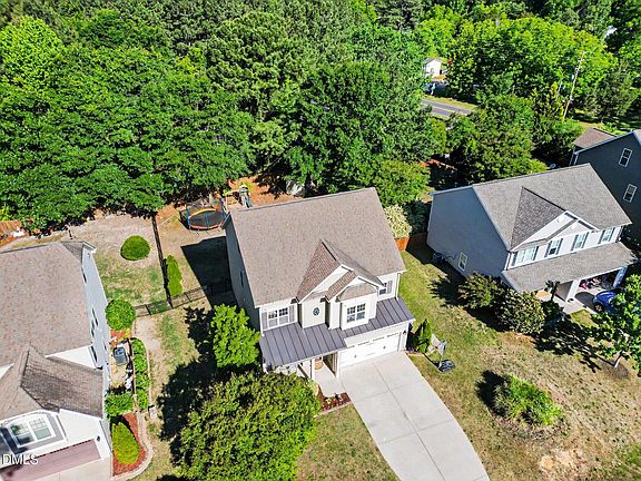 2nd image of 104 Bonterra Dr