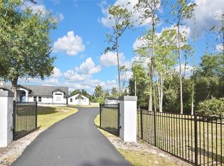 12206 Honeysuckle Rd, Fort Myers, FL 33966