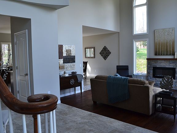 5th image of 1650 Sandalwood Dr