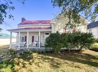 405 E Main St, Hartsville, TN 37074