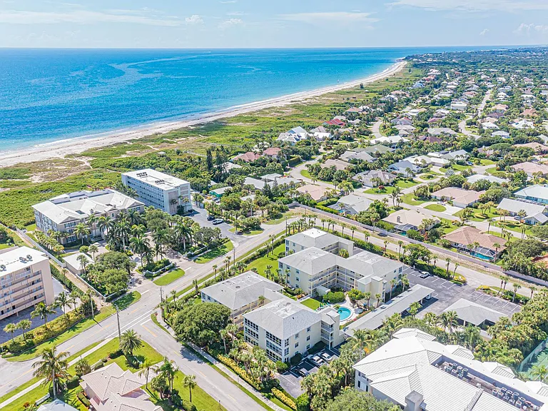 1441 Ocean Dr — Photo 44