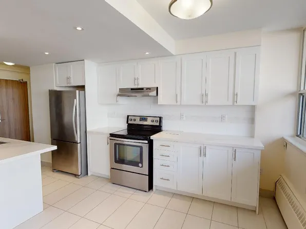 66 Broadway Avenue Toronto