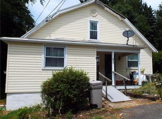 2607 Detroit St, Grapeville, PA 15634