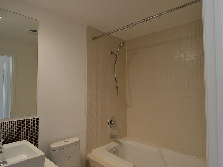 18 Beverley St #801 — Photo 20