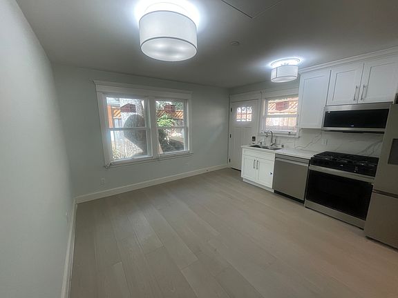 3rd image of 146 Stacia St #A