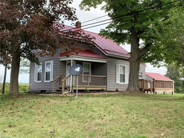 5662 Center Rd #7, Conneaut, OH 44030
