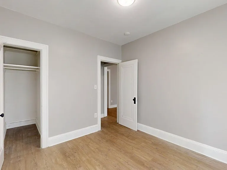 2684 Mayfield Rd — Photo 5