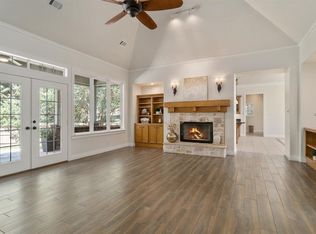 4 Condor Ct, Conroe, TX 77304