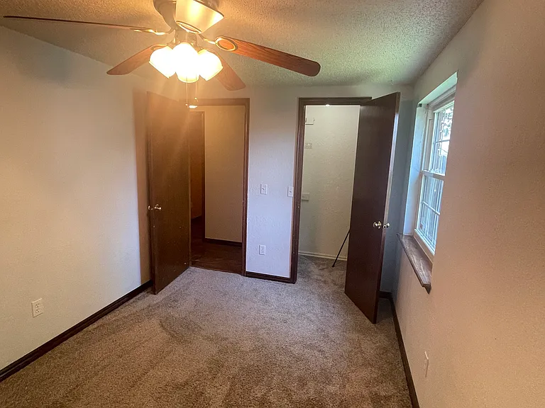 1700 SW 21st St — Photo 13