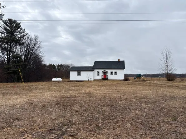 9322 80th Ave, Pentwater, MI 49449