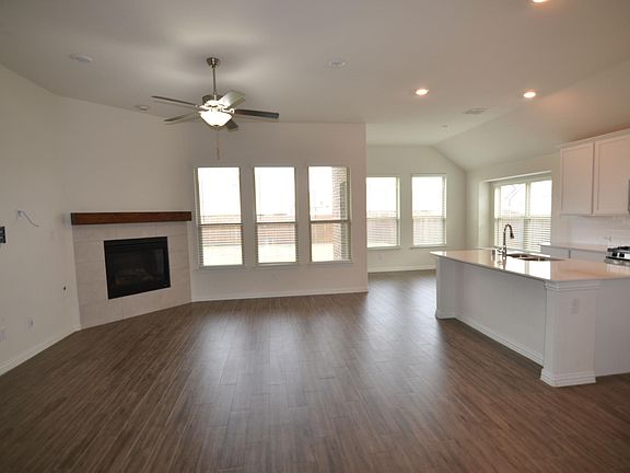4th image of 1365 Rockwell Dr