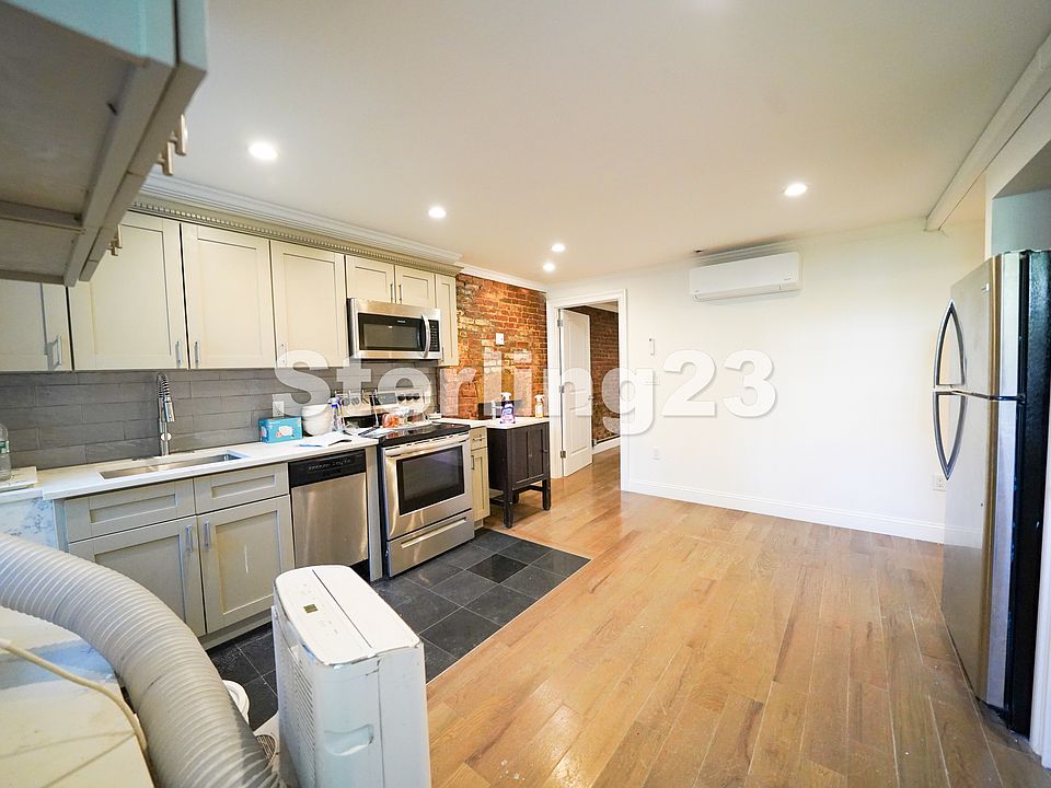1st image of 31-62 42nd St #B1