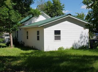 705 S Main St, Stanley, ND 58784