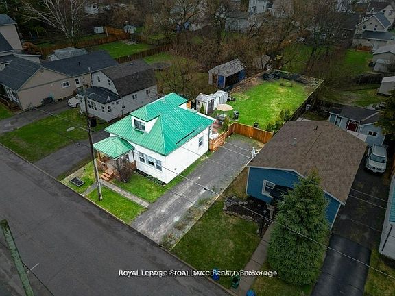 2nd image of 17 Meyers St