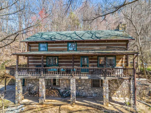 1134 Holland Rd, Canton, NC 28716