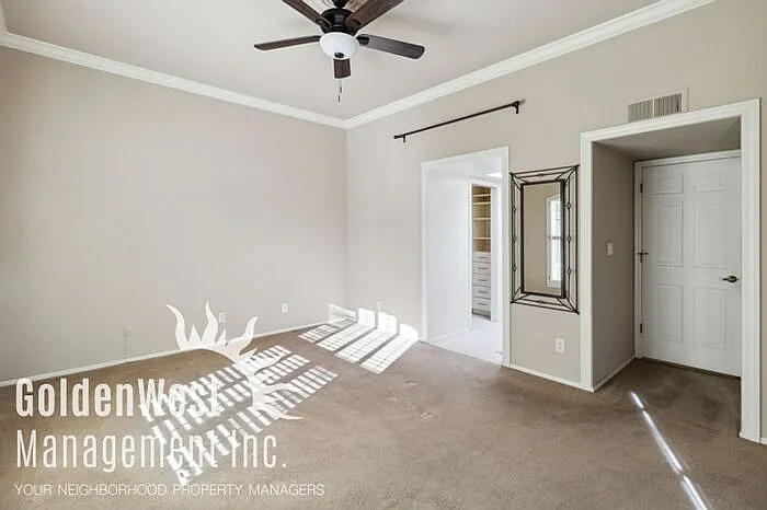 2441 E Rancho Dr — Photo 16