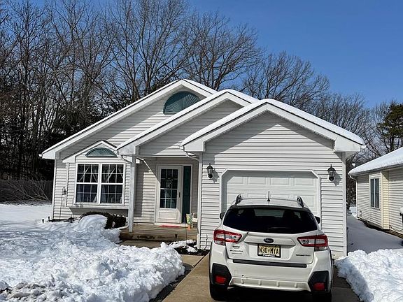 2nd image of 4 Mill Ln