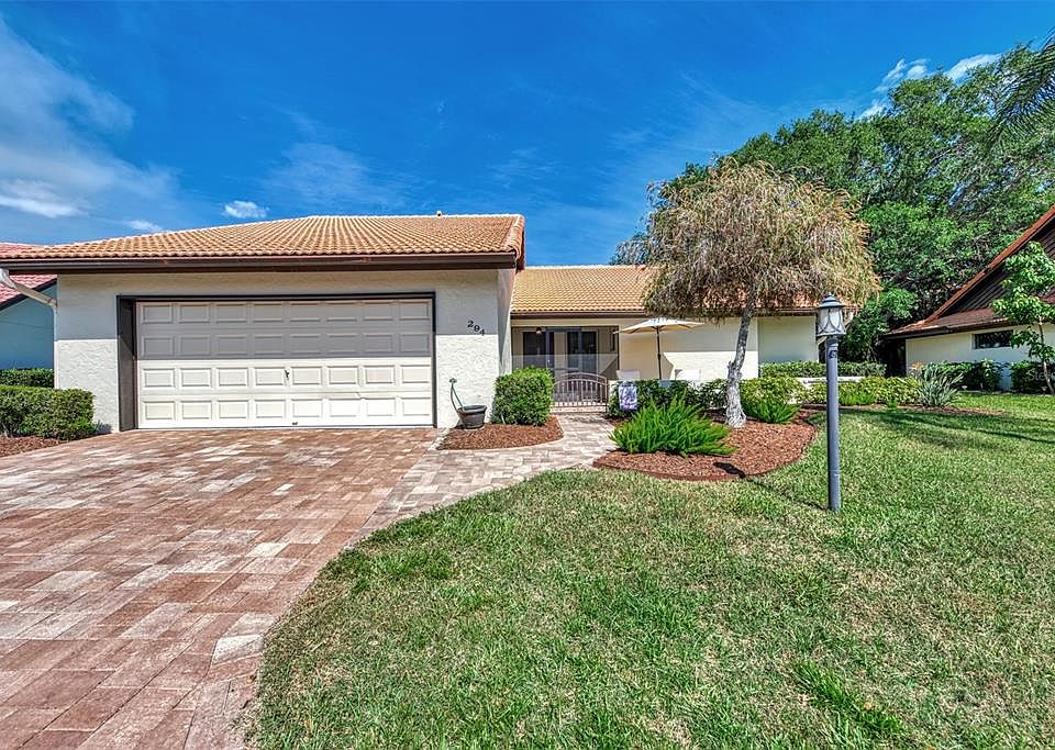 1st image of 294 LAUREL HOLLOW DRIVE #41