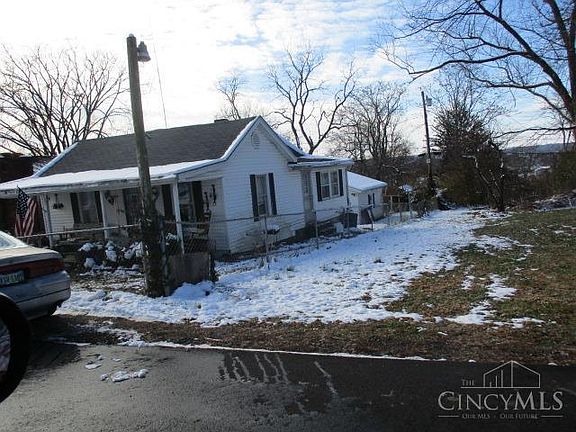 4th image of 1823 Pater Ave