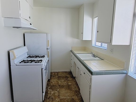 2nd image of 5651 Cartwright Ave #D