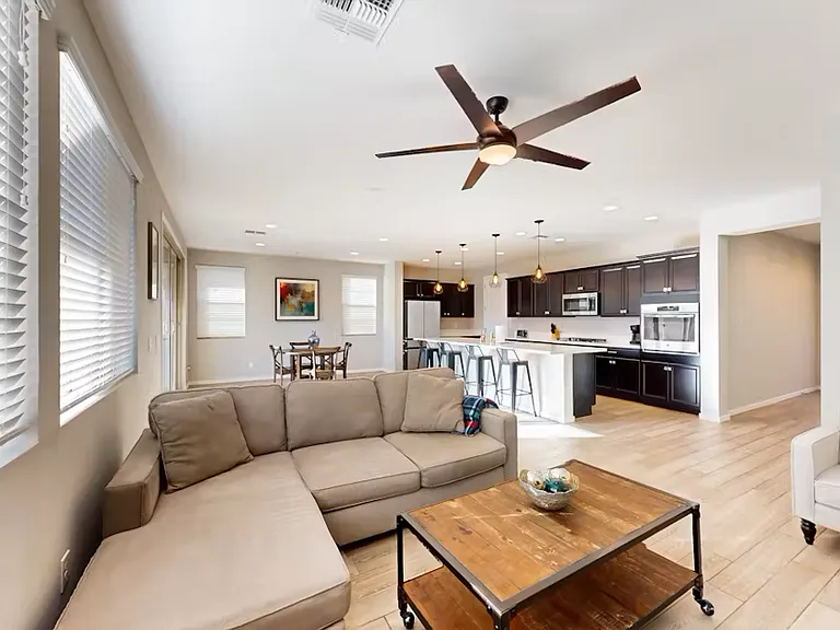 1919 S Follett Way — Photo 16