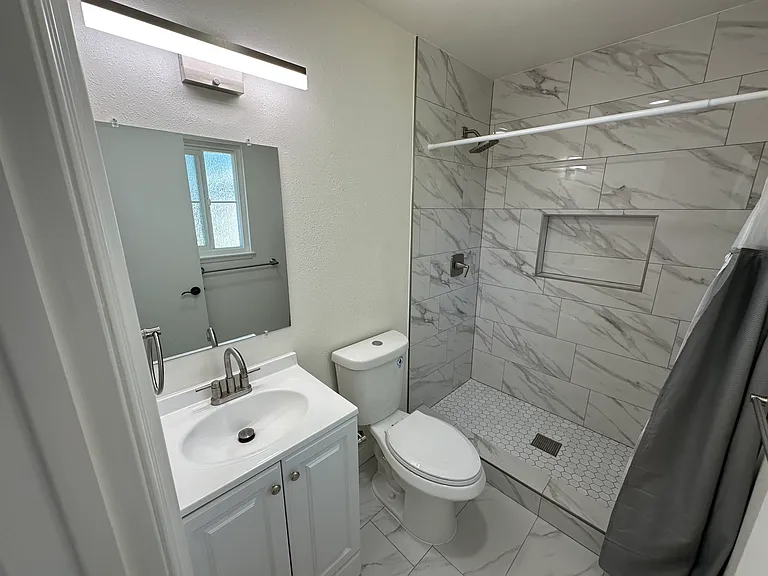 3928 E Silverleaf Ave — Photo 24