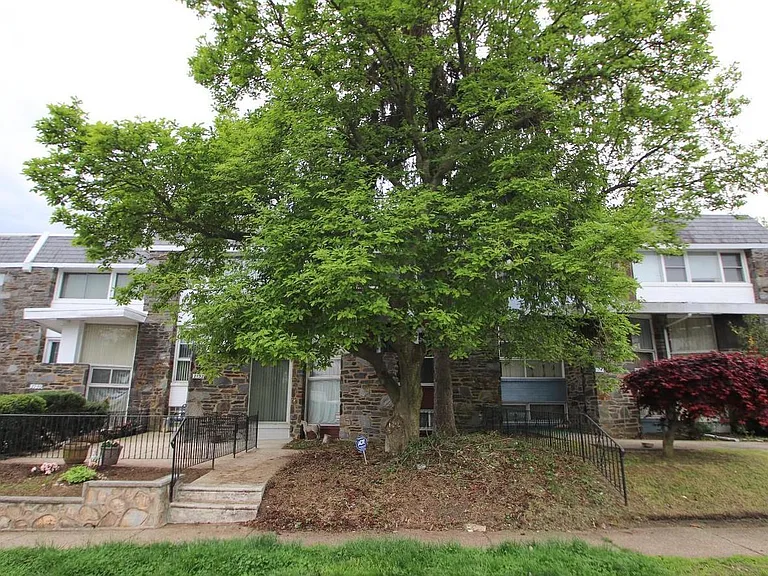 2734 W Country Club Rd — Photo 28