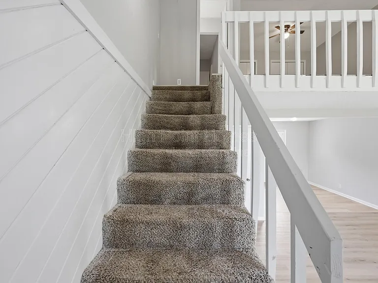 90 Park St #102 — Photo 15
