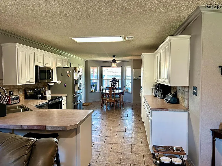4816 Matterhorn Dr — Photo 5