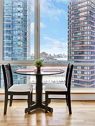 Rented by R New York