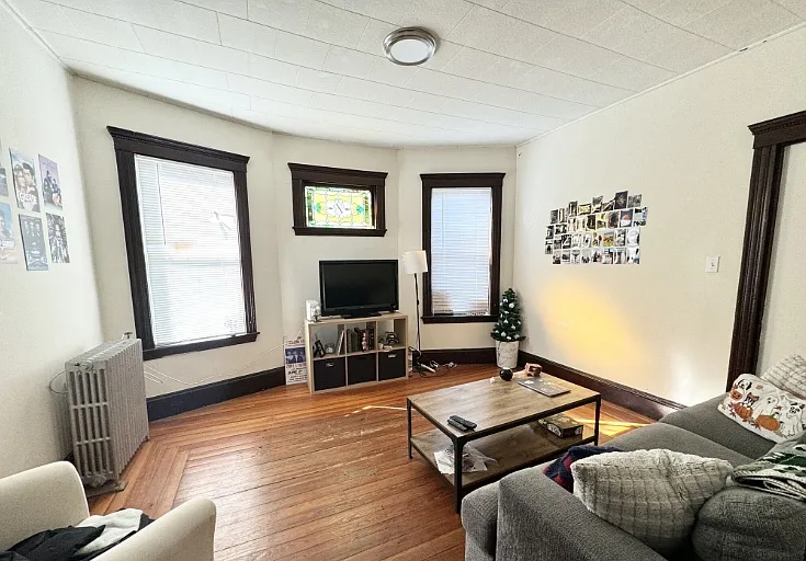 692 Columbia Rd #3A — Photo 3