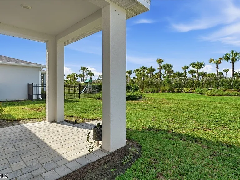 44197 Frontier Dr — Photo 10