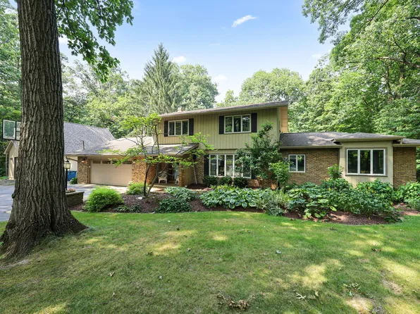 769 N Calumet Ave, Valparaiso, IN 46383