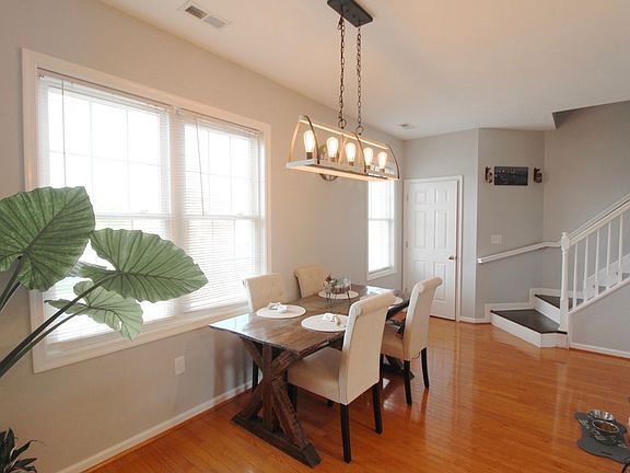 4th image of 2919 Diamond Spring Ln