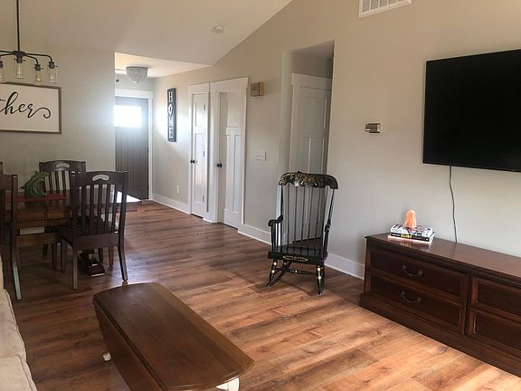5th image of 702 Glenarthur Dr