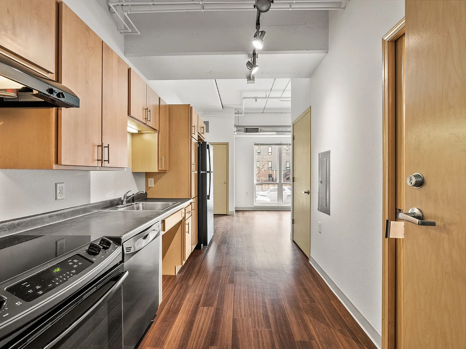 Fourth Street Co-op Apartments — Photo 4