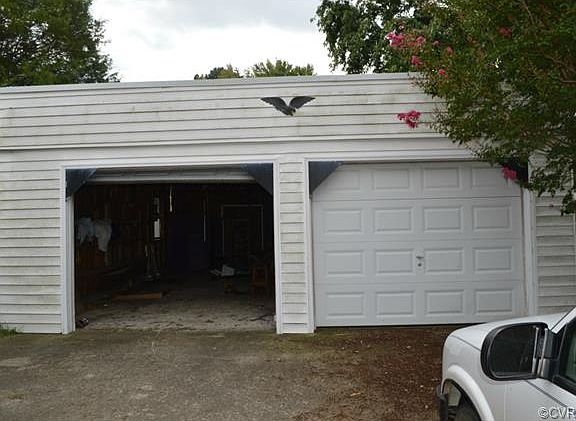 2nd image of 25403 Ford Ave