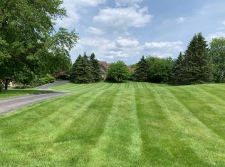 1541 Murray Ct, Milford, MI 48381