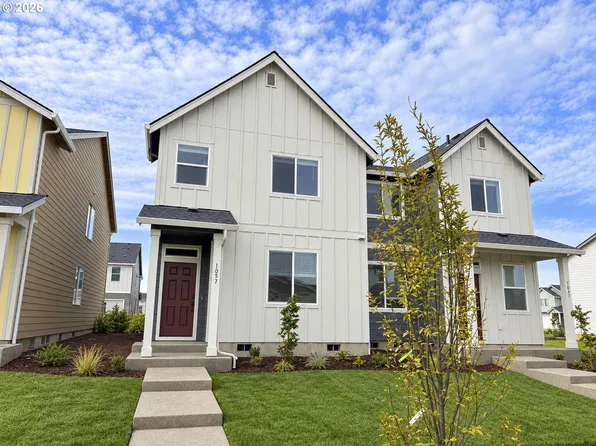 1057 Cardinal St #Hs66, Woodburn, OR 97071