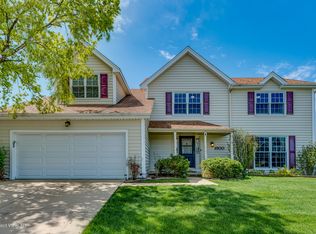 1800 Princeton Cir, Naperville, IL 60565