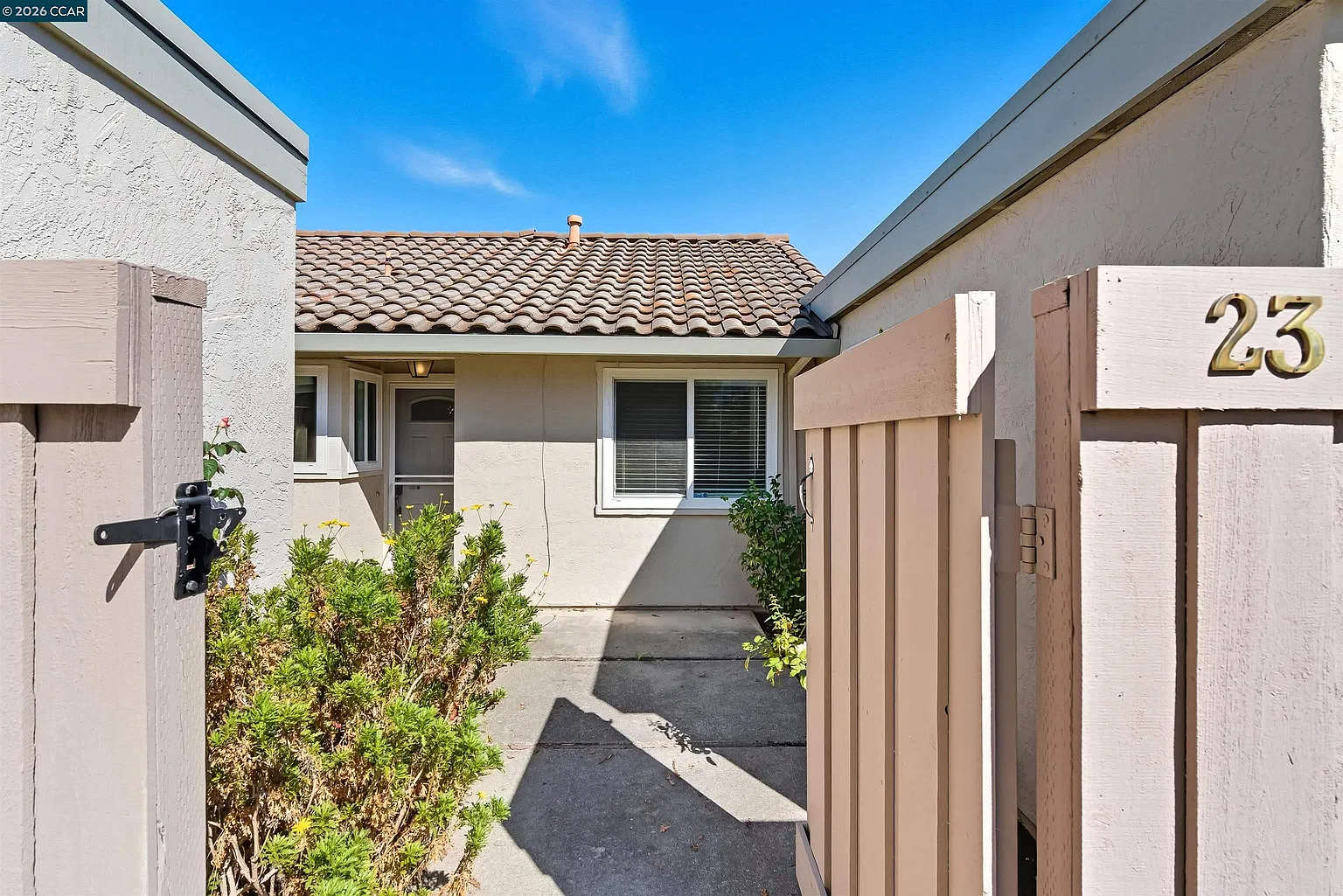 23 Mount Wilson Way photo 1