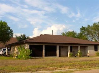 512 W Beasley St, Hebbronville, TX 78361