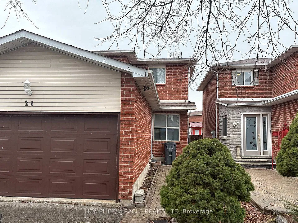 21 Ecclestone Dr #MAIN FLOOR